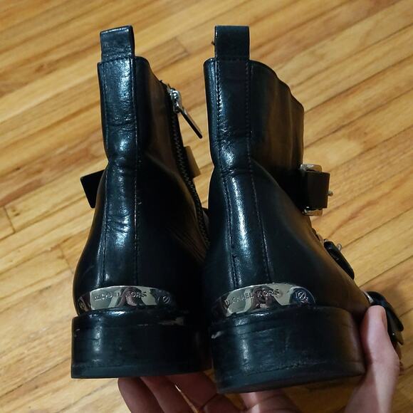 MICHAEL KORS Anya Black Leather Buckle Moto Boots 8.5/9 - Picture 4 of 8